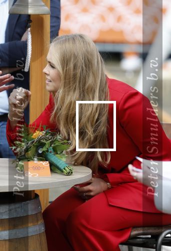 Dokkum 27 april 2026
Koningsdag is dit jaar in Dokkum . Namens de koninklijke familie zijn aanwezig : Koning Willem Alexander Koningin Maxima Prinses Amalia Prinses Alexia Prinses Ariane Prins Constantijn Prinses Laurentien Prins Maurits Prinses Marilene Prins Bernhard Prins Floris Prinses Aimee Prins Pieter Christiaan en Prinses Anita .