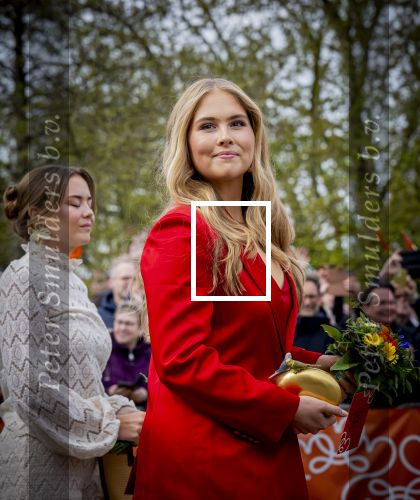 Dokkum 27 april 2026
Koningsdag is dit jaar in Dokkum . Namens de koninklijke familie zijn aanwezig : Koning Willem Alexander Koningin Maxima Prinses Amalia Prinses Alexia Prinses Ariane Prins Constantijn Prinses Laurentien Prins Maurits Prinses Marilene Prins Bernhard Prins Floris Prinses Aimee Prins Pieter Christiaan en Prinses Anita .