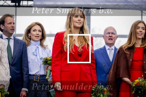 Dokkum 27 april 2026
Koningsdag is dit jaar in Dokkum . Namens de koninklijke familie zijn aanwezig : Koning Willem Alexander Koningin Maxima Prinses Amalia Prinses Alexia Prinses Ariane Prins Constantijn Prinses Laurentien Prins Maurits Prinses Marilene Prins Bernhard Prins Floris Prinses Aimee Prins Pieter Christiaan en Prinses Anita .