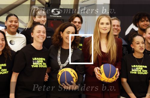 Amsterdam 16 april 2026
Prinses Amalia is op uitnodiging van Burgemeester Femke Halsema 2 dagen op tour door Amsterdam.