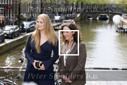 Amsterdam 17 april 2027
Prinses Amalia bezoekt op uitnodiging van Burgemeester Femke Halsema diverse plekken in Amsterdam waaronder os de Zeedijk / wallen .