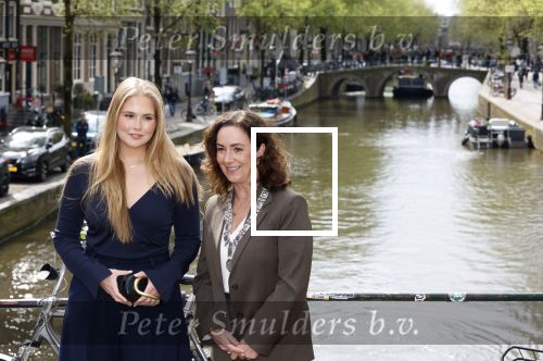 Amsterdam 17 april 2027
Prinses Amalia bezoekt op uitnodiging van Burgemeester Femke Halsema diverse plekken in Amsterdam waaronder os de Zeedijk / wallen .
