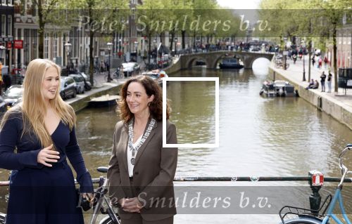 Amsterdam 17 april 2027
Prinses Amalia bezoekt op uitnodiging van Burgemeester Femke Halsema diverse plekken in Amsterdam waaronder os de Zeedijk / wallen .