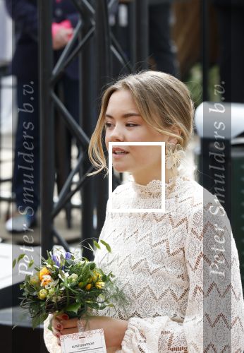 Dokkum 27 april 2026
Koningsdag is dit jaar in Dokkum . Namens de koninklijke familie zijn aanwezig : Koning Willem Alexander Koningin Maxima Prinses Amalia Prinses Alexia Prinses Ariane Prins Constantijn Prinses Laurentien Prins Maurits Prinses Marilene Prins Bernhard Prins Floris Prinses Aimee Prins Pieter Christiaan en Prinses Anita .