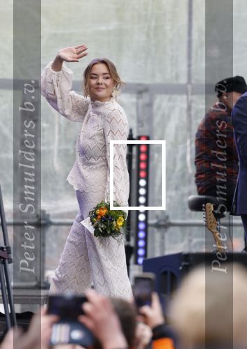 Dokkum 27 april 2026
Koningsdag is dit jaar in Dokkum . Namens de koninklijke familie zijn aanwezig : Koning Willem Alexander Koningin Maxima Prinses Amalia Prinses Alexia Prinses Ariane Prins Constantijn Prinses Laurentien Prins Maurits Prinses Marilene Prins Bernhard Prins Floris Prinses Aimee Prins Pieter Christiaan en Prinses Anita .