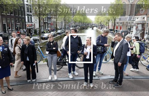 Amsterdam 17 april 2027
Prinses Amalia bezoekt op uitnodiging van Burgemeester Femke Halsema diverse plekken in Amsterdam waaronder os de Zeedijk / wallen . RVD