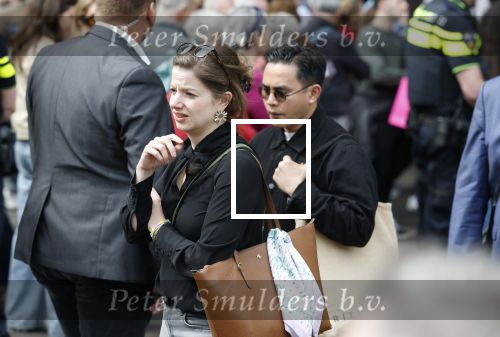 Amsterdam 17 april 2027
Prinses Amalia bezoekt op uitnodiging van Burgemeester Femke Halsema diverse plekken in Amsterdam waaronder os de Zeedijk / wallen . RVD