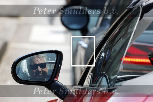 Amsterdam 29 april 2026
Rene Froger in Cabrio in Amsterdam zuid.