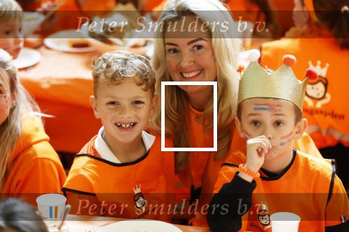 Zeewolde 17 april 2026
Samantha Charrak met zoontje bij koningsspelen met Koning Willem Alexander