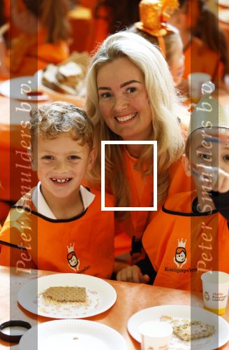 Zeewolde 17 april 2026
Samantha Charrak met zoontje bij koningsspelen met Koning Willem Alexander