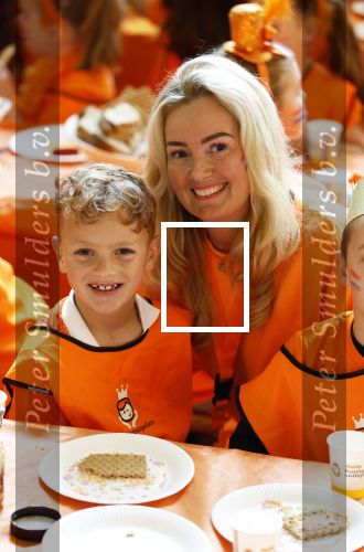 Zeewolde 17 april 2026
Samantha Charrak met zoontje bij koningsspelen met Koning Willem Alexander