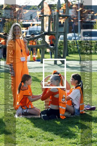 Zeewolde 17 april 2026
Samantha Charrak met zoontje bij koningsspelen met Koning Willem Alexander