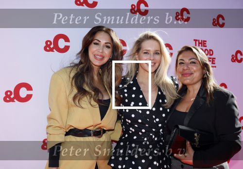 Amsterdam 16 april 2026
Feestje 10 jaar &C van Chantal Janzen . Tamara Elbaz Chantal Janzen en Yesim Candan