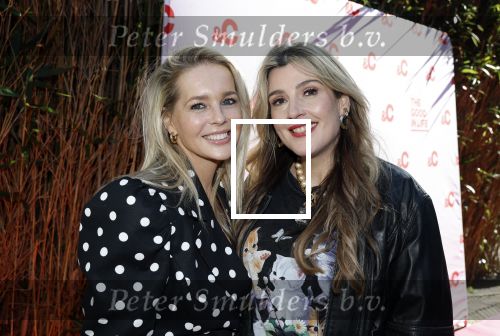 Amsterdam 16 april 2026
Feestje 10 jaar &C van Chantal Janzen . Tina de Bruijn en Chantal Janzen