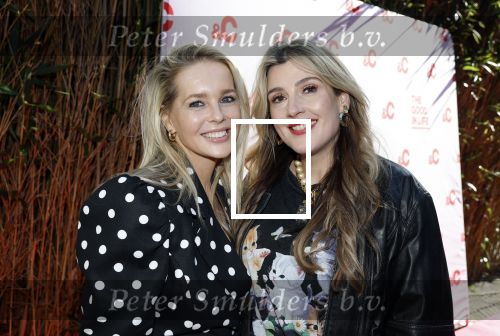Amsterdam 16 april 2026
Feestje 10 jaar &C van Chantal Janzen . Tina de Bruijn en Chantal Janzen