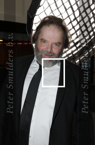 Zaandam 24 april 2026
Willeke v Ammelrooy heeft een koninklijke ondersceiding (linte) gekregen . Rene Mioch organiseert een fotomoment in het Zaantheater . Marco Bakker was er natuurlijk ook bij . Victor Low