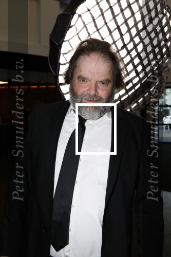 Zaandam 24 april 2026
Willeke v Ammelrooy heeft een koninklijke ondersceiding (linte) gekregen . Rene Mioch organiseert een fotomoment in het Zaantheater . Marco Bakker was er natuurlijk ook bij . Victor Low