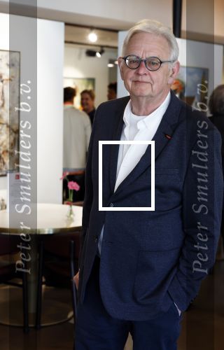 Laren 23 april 2026
Boekpresentatie Tineke de Nooij in het Rosa Spierhuys. Jan Slagter reikt het eerste exemplaar uit. Willem Bol