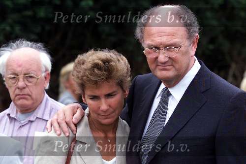 28 mei 1999
Joop v d Ende met zijn vrouw Janine v d Ende