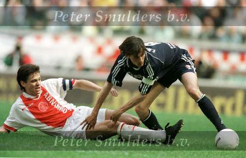 09 MEI 1999 AJAX-FEYENOORD-6-0 
Jari Litman en Kees v Wonderen