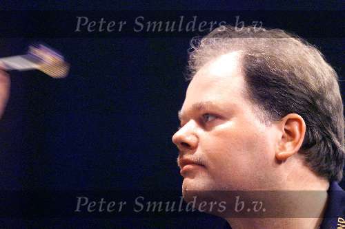 16 mei 1999
Raymond v Barneveld in zijn finalepartij
Darten