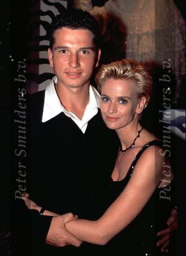 Daphne Deckers samen met Richard Krajiceck
4 Mei 1998
