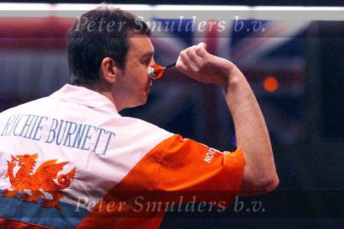 11 mei 1999
RICHIE BURNETT
Darten