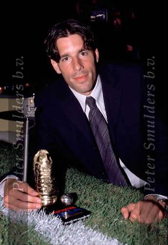 Ruud v Nistelrooy als beste speler  seizoen 1998/1999
24 Mei 1999