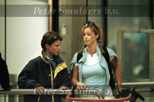 11 mei 1999
Wino z\'n vriendin met oudste zoon op schiphol.


PETER SMULDERS BV
