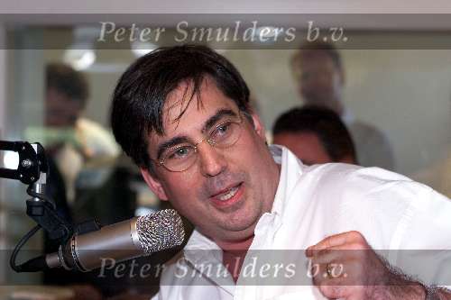 Hilversum 5 mei 2000
1e uitzending Radio Nationaal.
Carel v Kooten