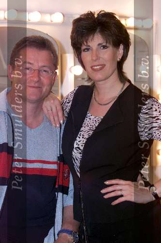 Vlaardingen  7 mei 2000
BZN optreden in schouwburg in Vlaardingen.
Carola Smit en Jan Keizer.