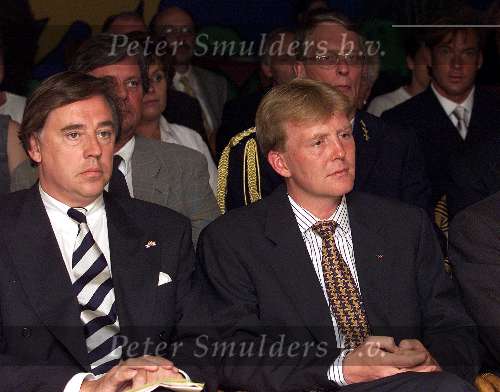Den Haag 15 mei 2000
Opening sportevenement waaraan 2400 leerlingen vanuit het speciale onderwijs deelnemen.
Opening door Prins Willem Alexander
Hier op de foto met Ed Nijpels