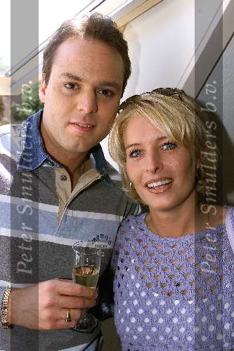 Hilversum 5 mei 2000
1e uitzending Radio Nationaal.
Frans Bauer en zijn vriendin Mariska