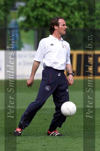 Amsterdam 09 mei 2000

Jan Olde Riekerink bij training AJAX


Peter Smulders BV