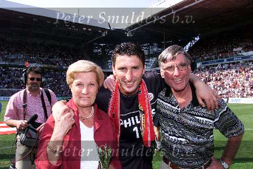 Eindhoven  14 mei 2000
PSV-NEC 2-0
Afscheid Luc Nilis en zijn ouders