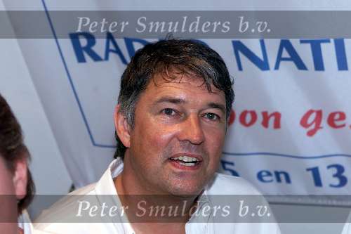 Hilversum 5 mei 2000
1e uitzending Radio Nationaal.
Ron Brandsteder