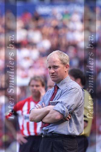 Eindhoven  14 mei 2000
PSV-NEC 2-0
NEC trainer Ron de Groot
