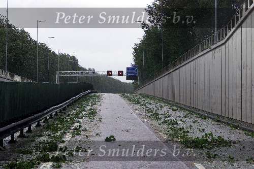 Hoofddorp 28 mei 2000
Afsluiting A4 na storm.