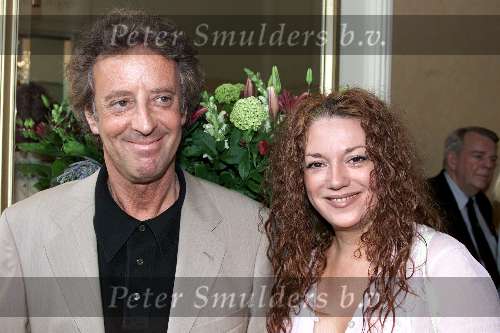 Amsterdam, 9 mei 2000
 Boekpresentatie Corry Brokken 
Hans van Wilgenburg en Sylvia Millecam