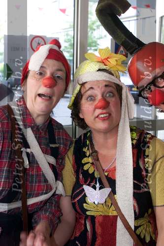 Veldhoven 16 mei 2001
Clini Clowns bij het St Josephziekenhuis.