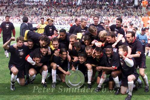 Eindhoven 6 mei 2001
PSV-Heerenveen 3-0
PSV landskampioen 2001