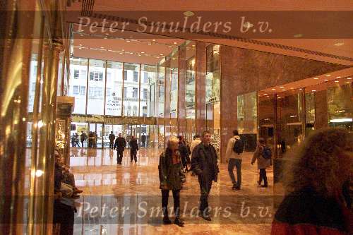 New York 19 november 2000
Winkels op de fifth Avenue
Trump Tower