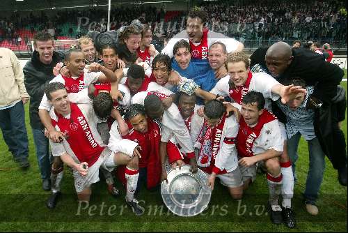 Nijmegen 5 Mei 2002 
NEC-AJAX Kampioenswedstrijd 0-2
AJAX met de kampioensschaal