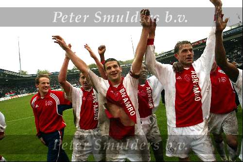 Nijmegen 5 Mei 2002 
NEC-AJAX Kampioenswedstrijd 0-2
Ajax spelers vieren het kampioenschap