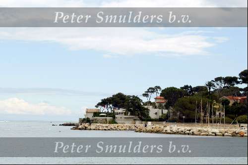 Juan les Pins 4 mei 2002
Huis Alain Delon en Rosalie v Breemen