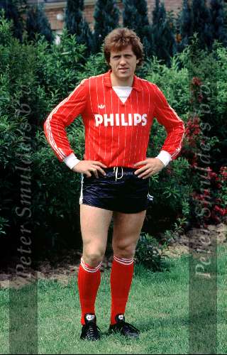1985 Brussel
Arie haan voor het eerst in zijn PSV-shirt