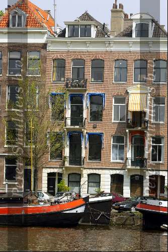 Amsterdam 9 mei 2002
Huis Ruud Chazia Mourali