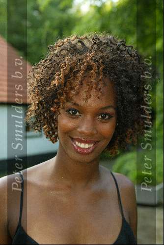 Hooge Vuursche 31 mei 2002
Presentatie tijdschrift van Glamago
Georgina Kwaykye