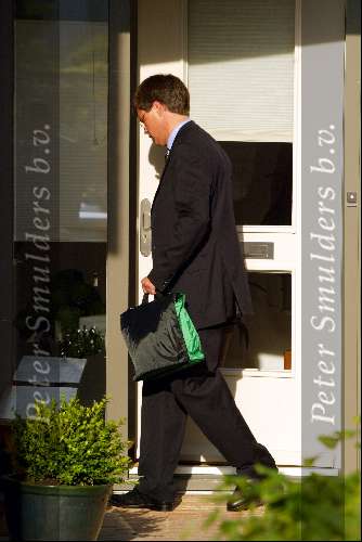 Capelle aaan de Ijssel 17 mei 2002
Jan Peter Balkenende vertrek bij zijn huis.