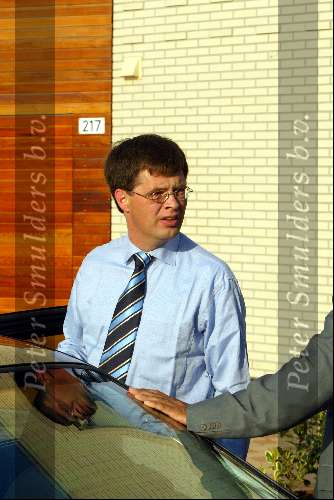 Capelle aaan de Ijssel 17 mei 2002
Jan Peter Balkenende vertrek bij zijn huis